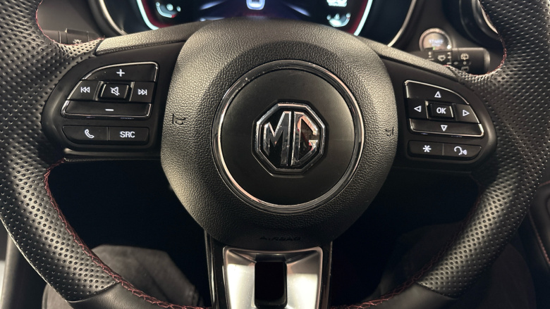 MG HS 1.5 T-GDI Trophy 5dr Petrol Hatchback